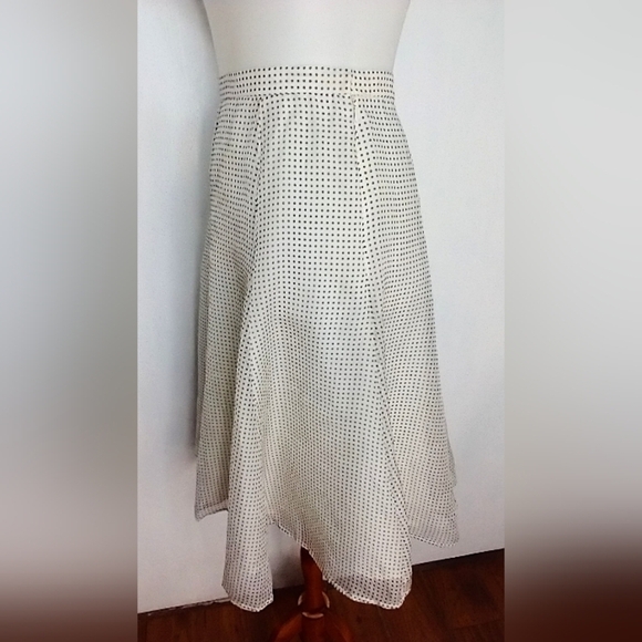 NEIMAN MARCUS SILK SKIRT  NWOT - Picture 3 of 7